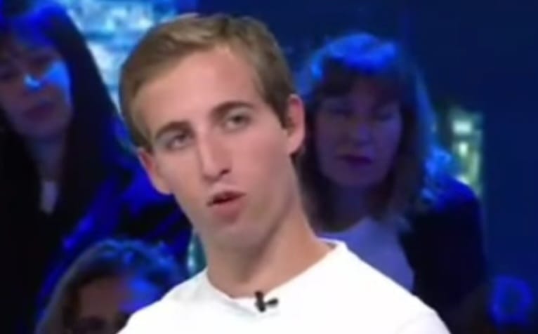 גיבור לאומי או עבריין? סער אופיר פותח הכל בתוכנית "הפטריוטים". צילום: מסך ערוץ 14