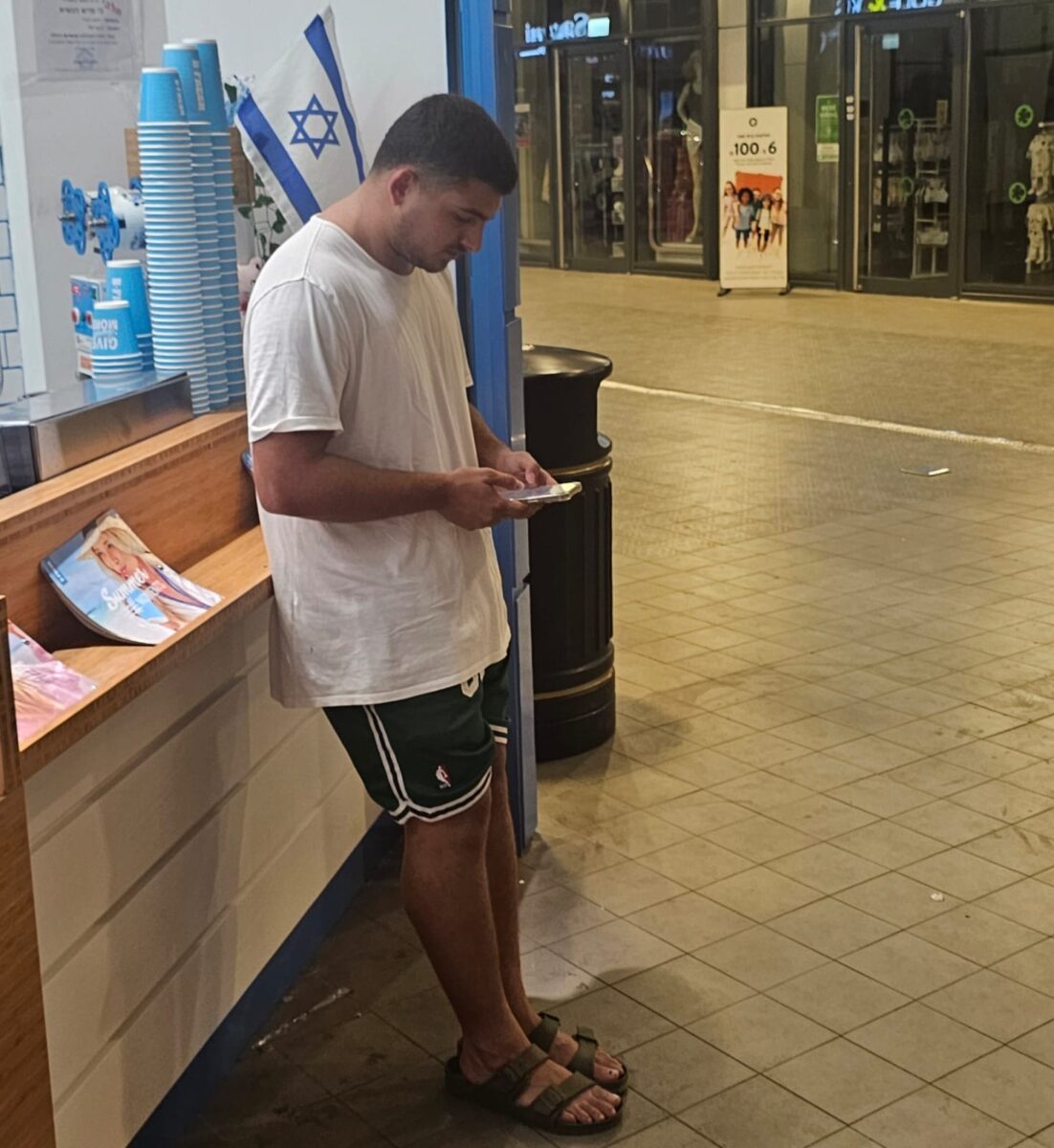 מתכתב עם הדיאטנית? ליאם גולן. צילום: מערכת "אחלה סלבס"