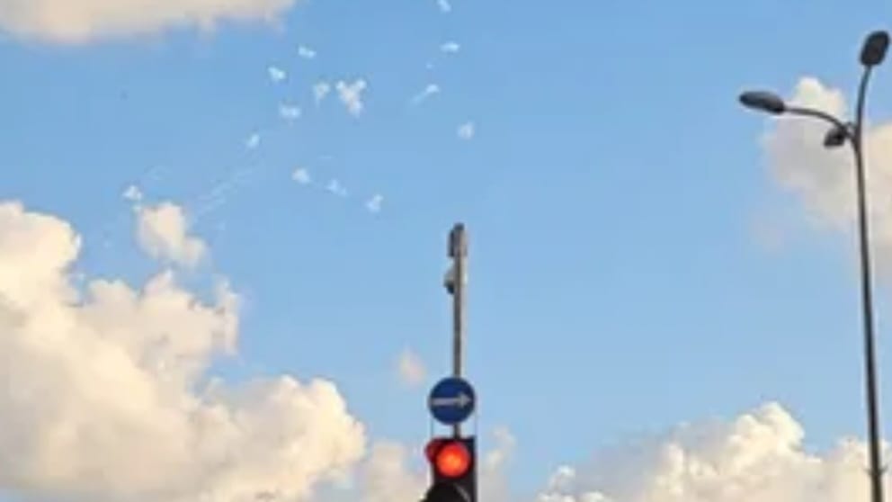 הצפון תחת אש. יירוטים בעכו. צילום: מסך רשתות חברתיות לפי סעיף 27א'