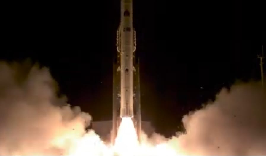 שיגור לווין לחלל. צילום: מסך רשתות חברתיות