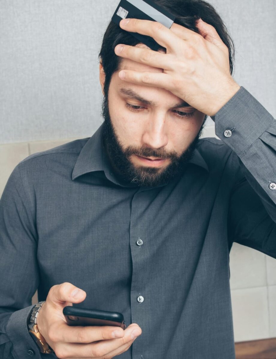 התראות הנושים תופסות אותך במהלך היום? פנה עוד היום לעו"ד רפאל מאיר. צילום: פרטי