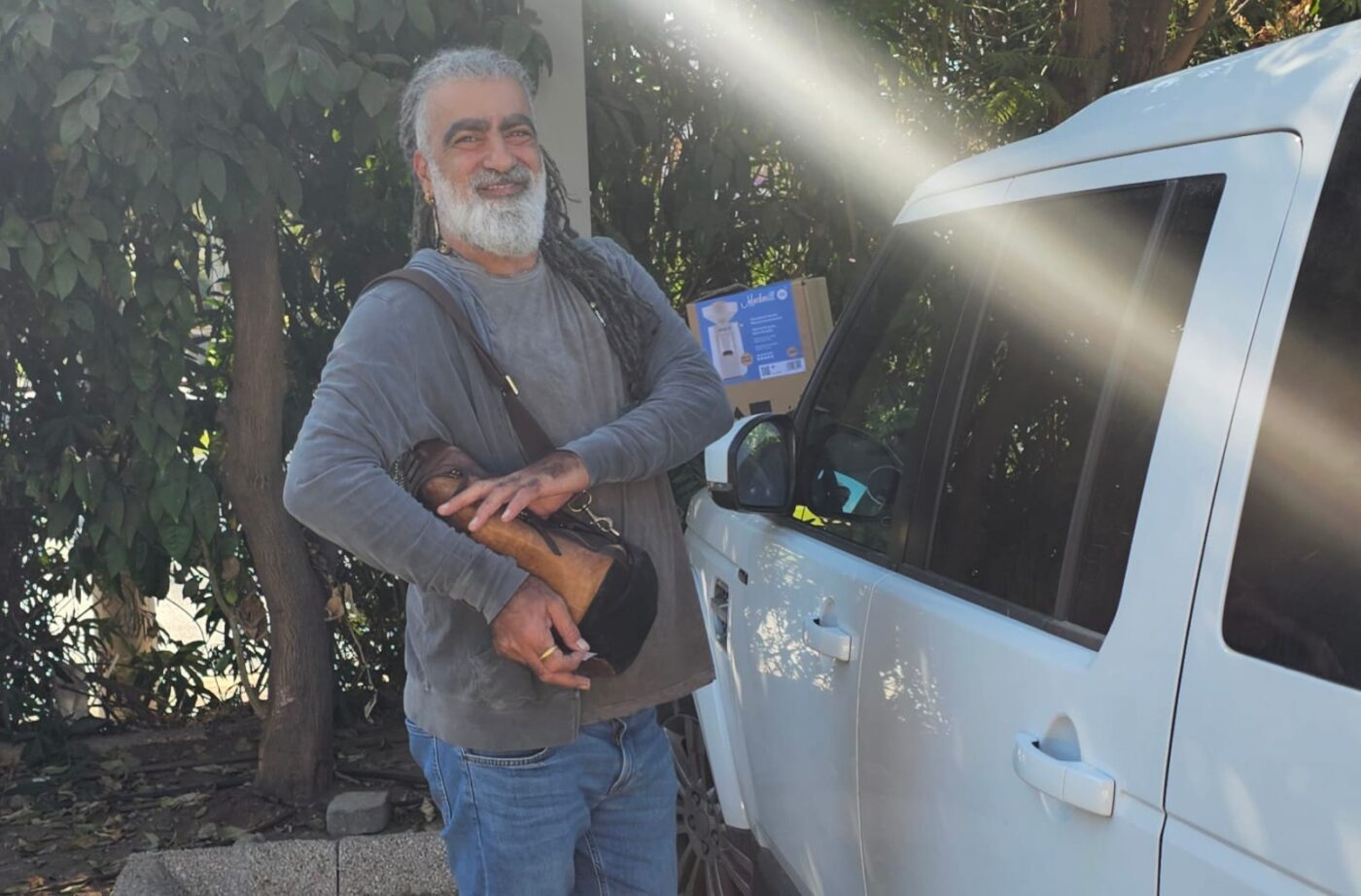 המשימה הושלמה. מוש בן ארי. צילום: מערכת "אחלה סלבס"