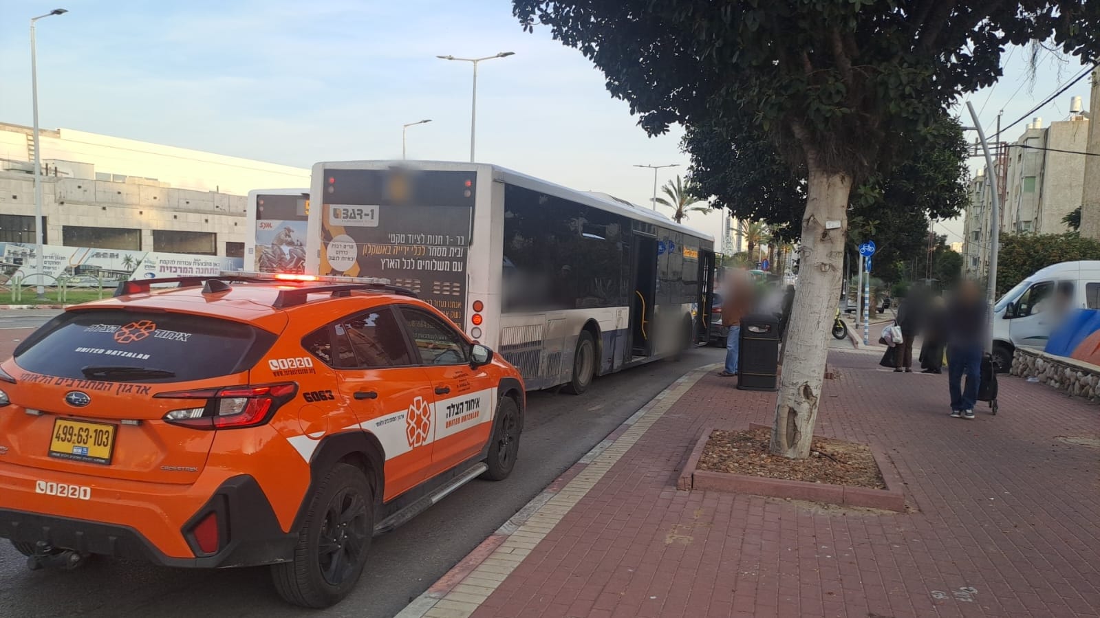 מערכת "אחלה ניוז" עם הדיווח הבא צילום: דוברות איחוד הצלה