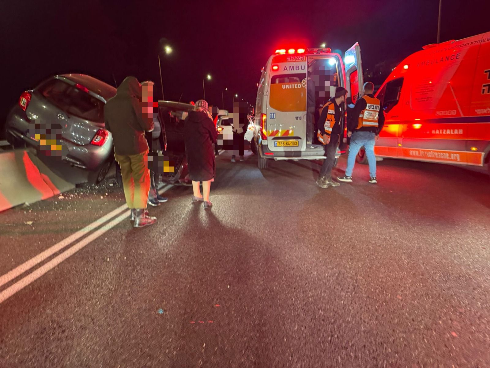 מערכת "אחלה ניוז" עם הדיווח הבא צילום: דוברות איחוד הצלה