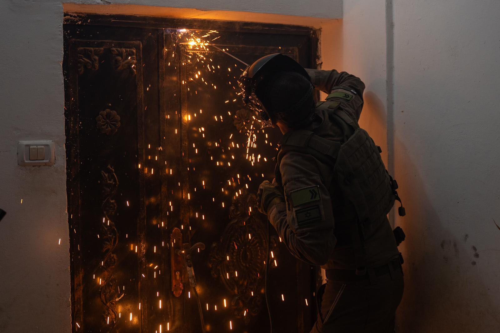 מערכת "אחלה ניוז" עם הדיווח הבא צילום: דובר צה"ל