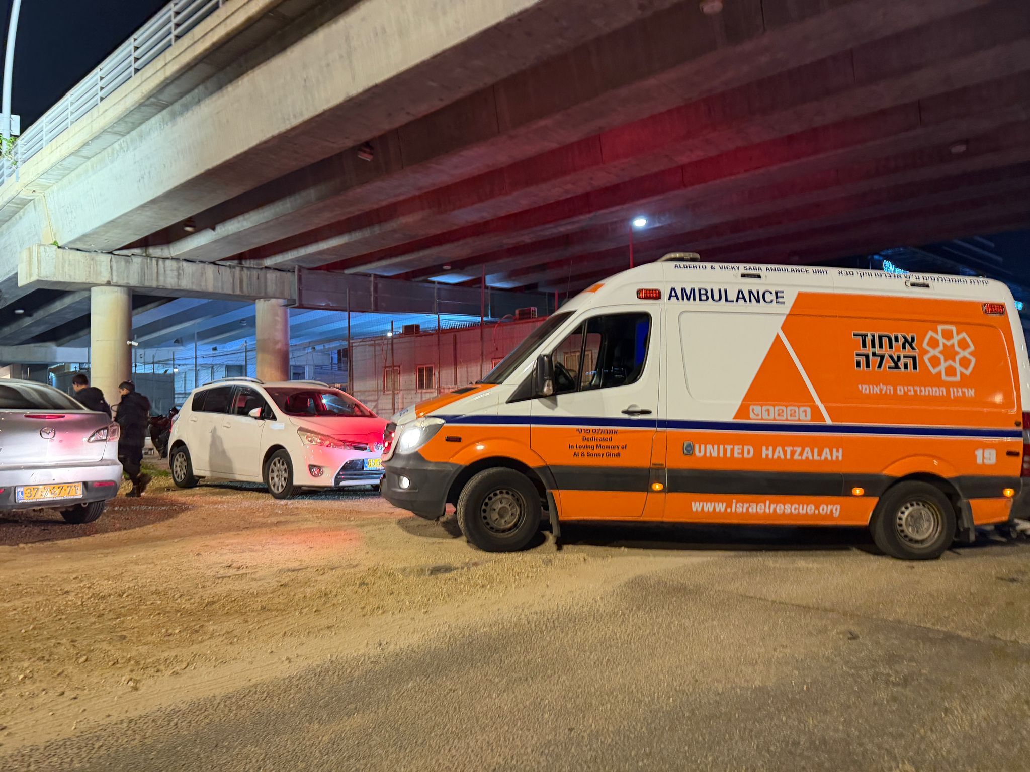 מערכת "אחלה ניוז" עם הדיווח הבא צילום: דוברות איחוד הצלה