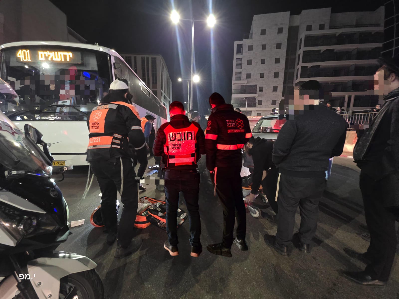 מערכת "אחלה ניוז" עם הדיווח הבא צילום: דוברות איחוד הצלה