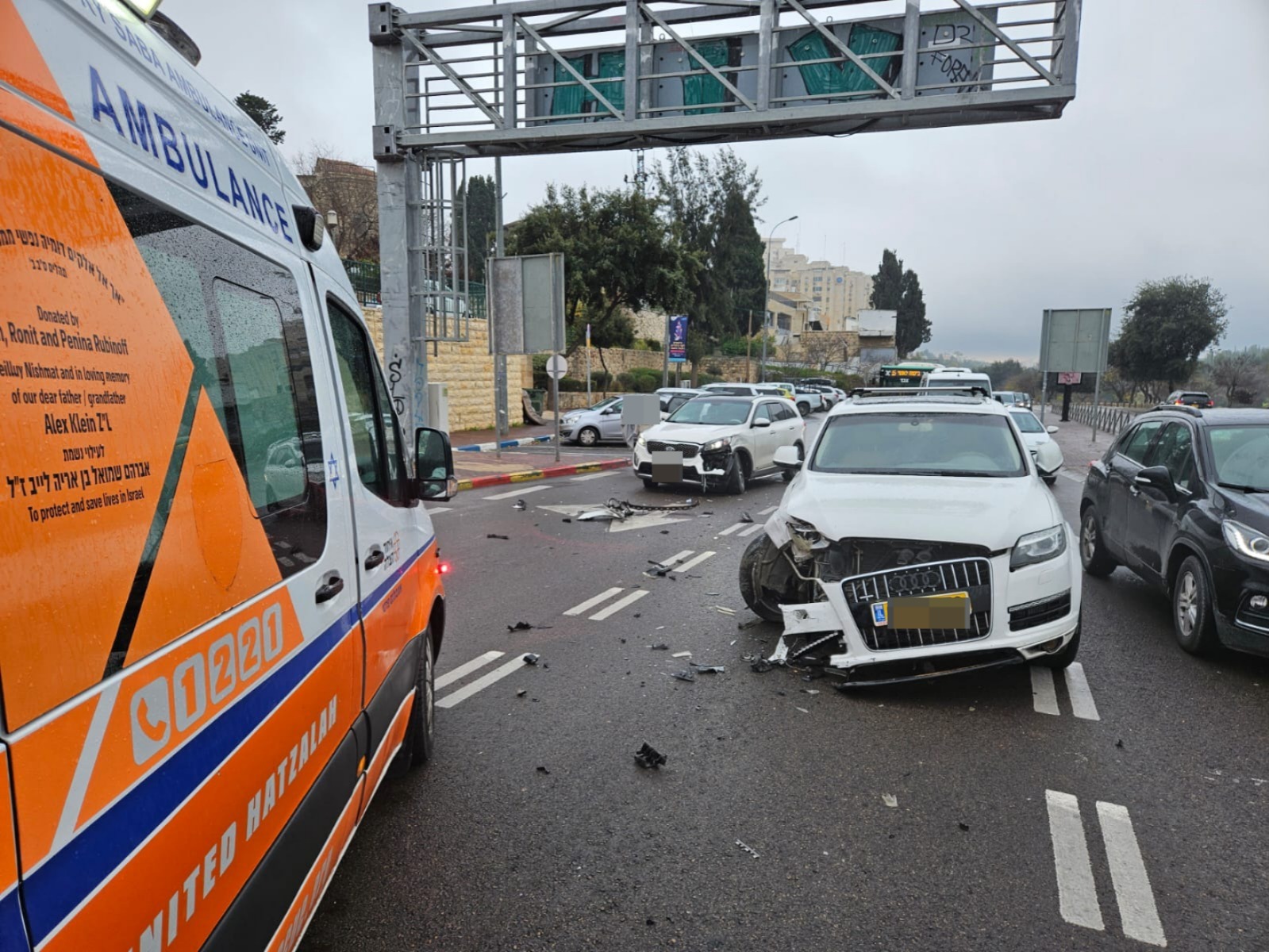 מערכת "אחלה ניוז" עם הדיווח הבא צילום: דוברות איחוד הצלה