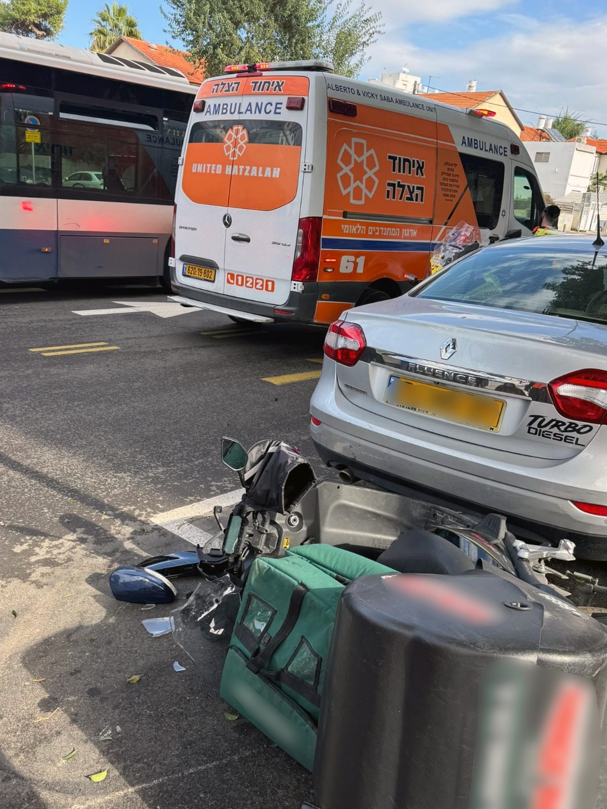 מערכת "אחלה ניוז" עם הדיווח הבא צילום: דוברות איחוד הצלה