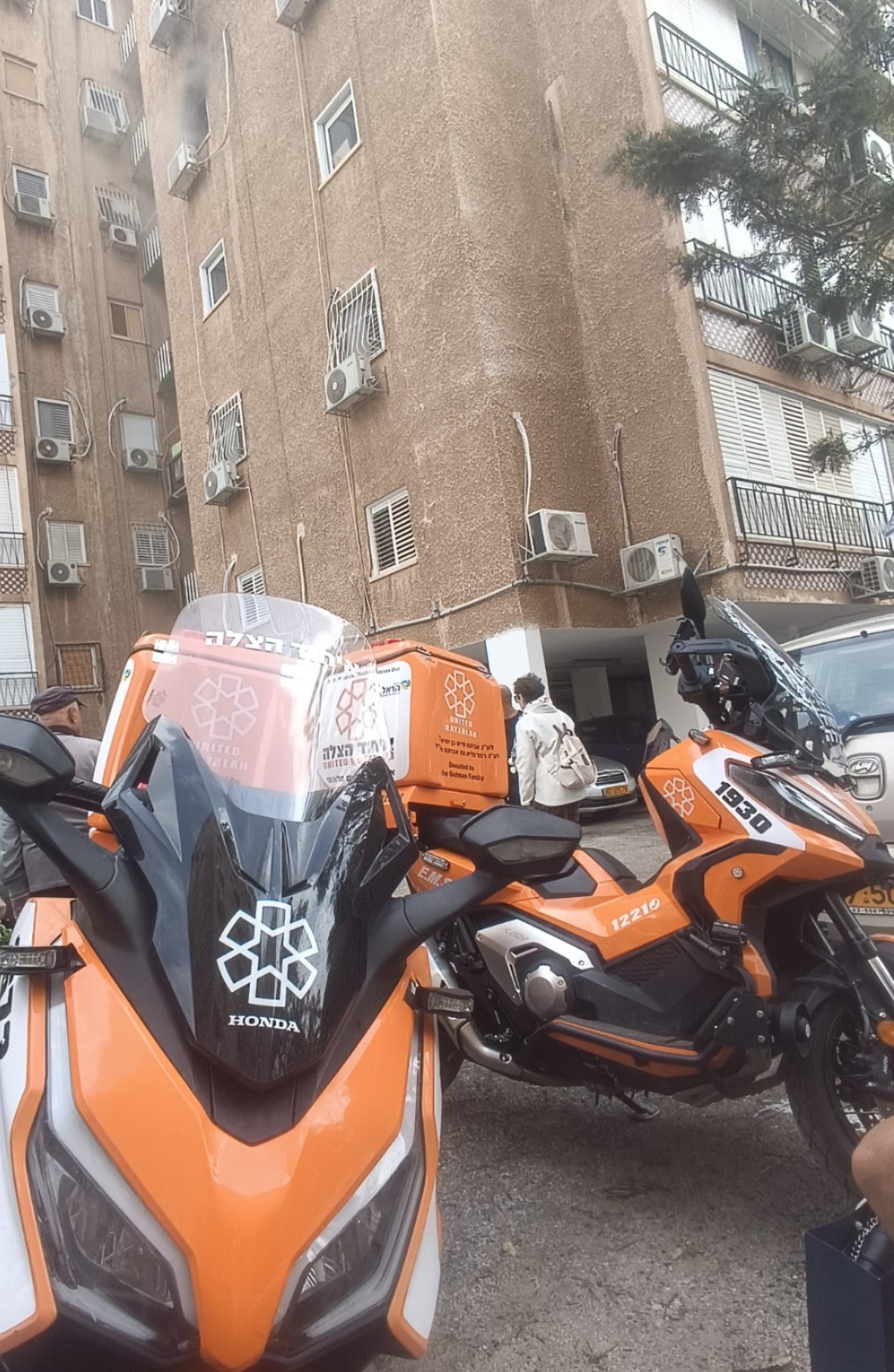 מערכת "אחלה ניוז" עם הדיווח הבא צילום: דוברות איחוד הצלה