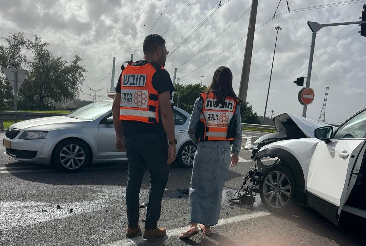 מערכת "אחלה ניוז" עם הדיווח הבא צילום: דוברות איחוד הצלה