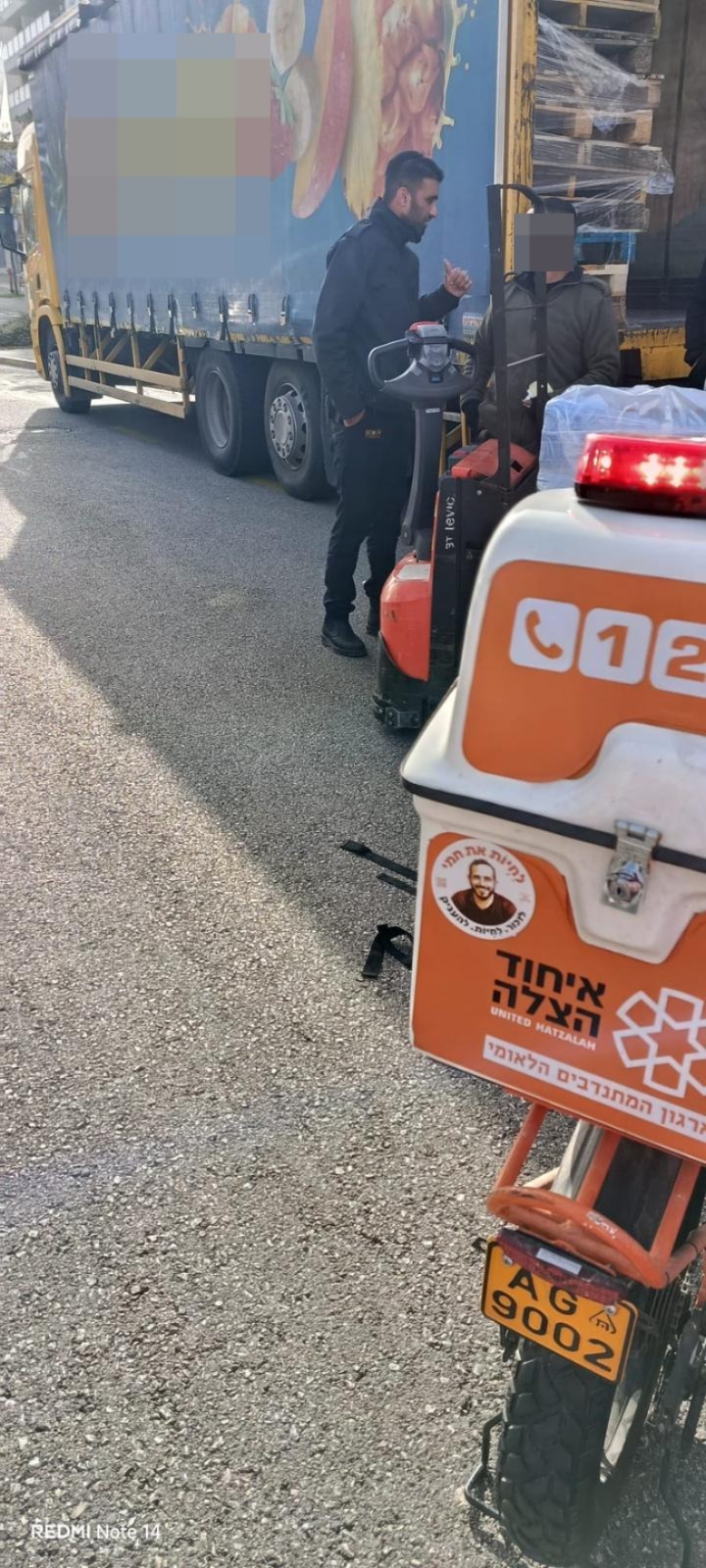 מערכת "אחלה ניוז" עם הדיווח הבא צילום: דוברות איחוד הצלה