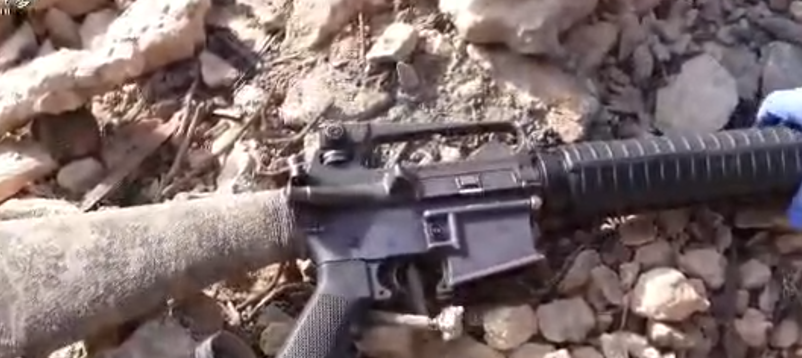 מערכת "אחלה ניוז" עם הדיווח הבא צילום: דוברות המשטרה