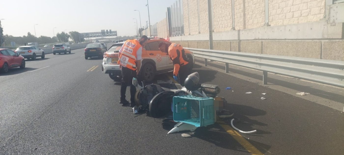 מערכת "אחלה ניוז" עם הדיווח הבא צילום: דוברות איחוד הצלה