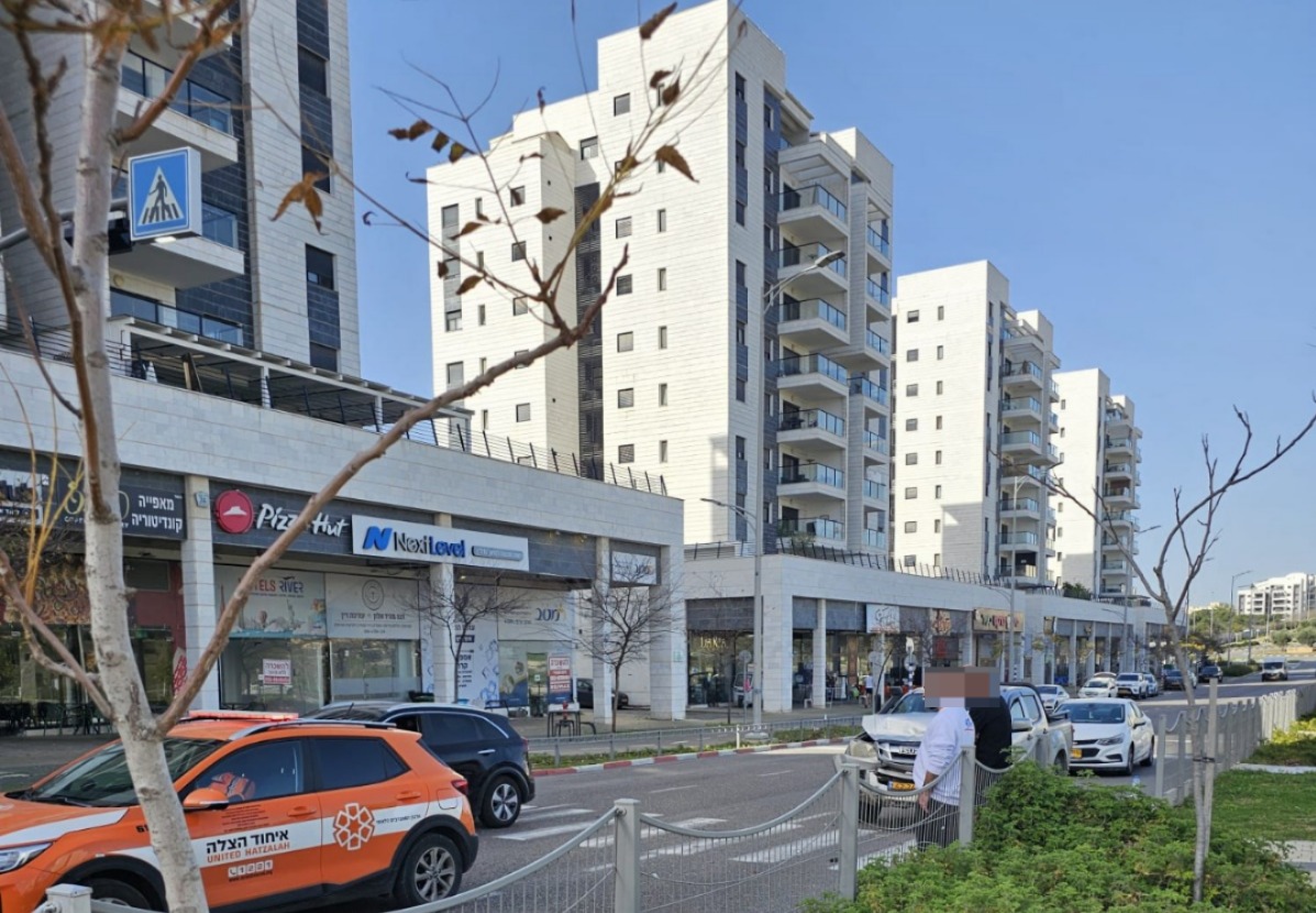 מערכת "אחלה ניוז" עם הדיווח הבא צילום: דוברות איחוד הצלה