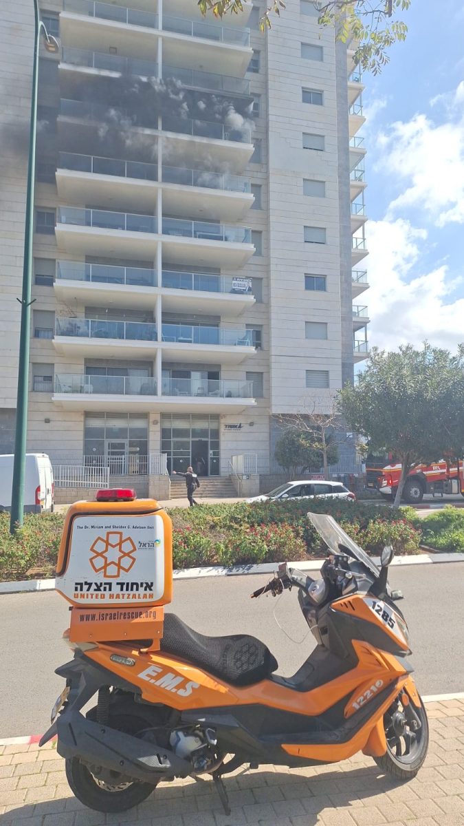 מערכת "אחלה ניוז" עם הדיווח הבא צילום: דוברות איחוד הצלה