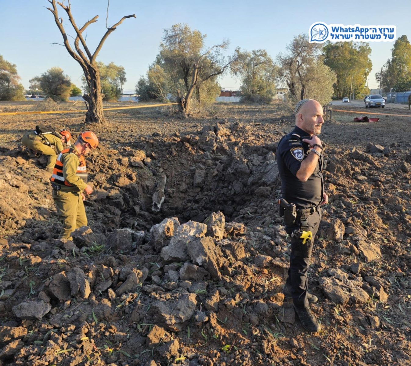 מערכת "אחלה ניוז" עם הדיווח הבא צילום: דוברות המשטרה