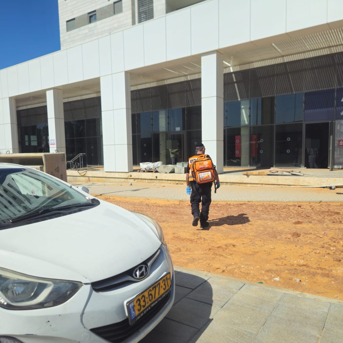 מערכת "אחלה ניוז" עם הדיווח הבא צילום: דוברות איחוד הצלה