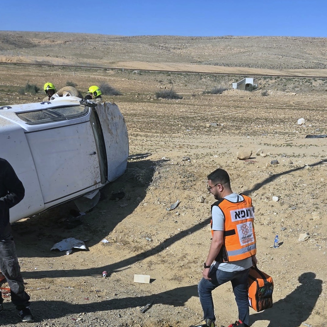 מערכת "אחלה ניוז" עם הדיווח הבא צילום: דוברות איחוד הצלה