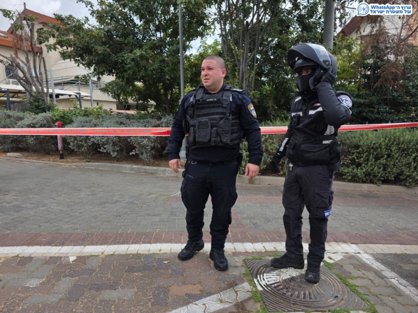 מערכת "אחלה ניוז" עם הדיווח הבא צילום: דוברות המשטרה