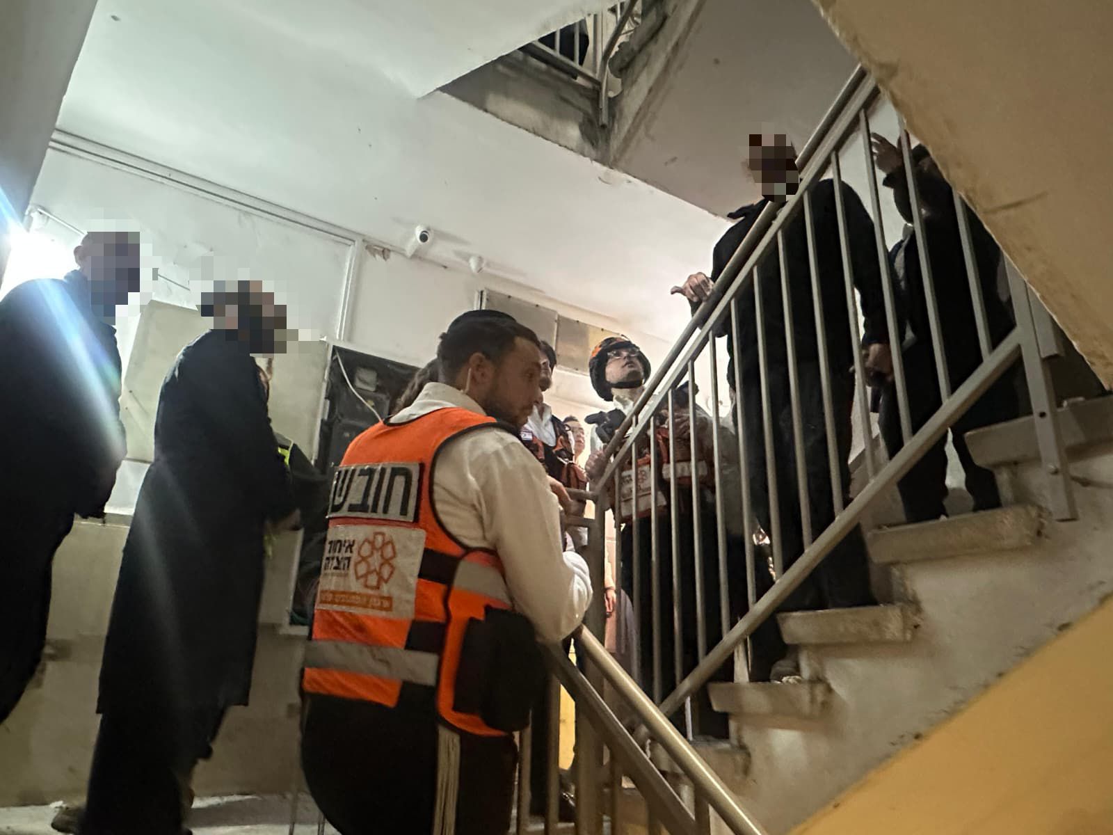 מערכת "אחלה ניוז" עם הדיווח הבא צילום: דוברות איחוד הצלה