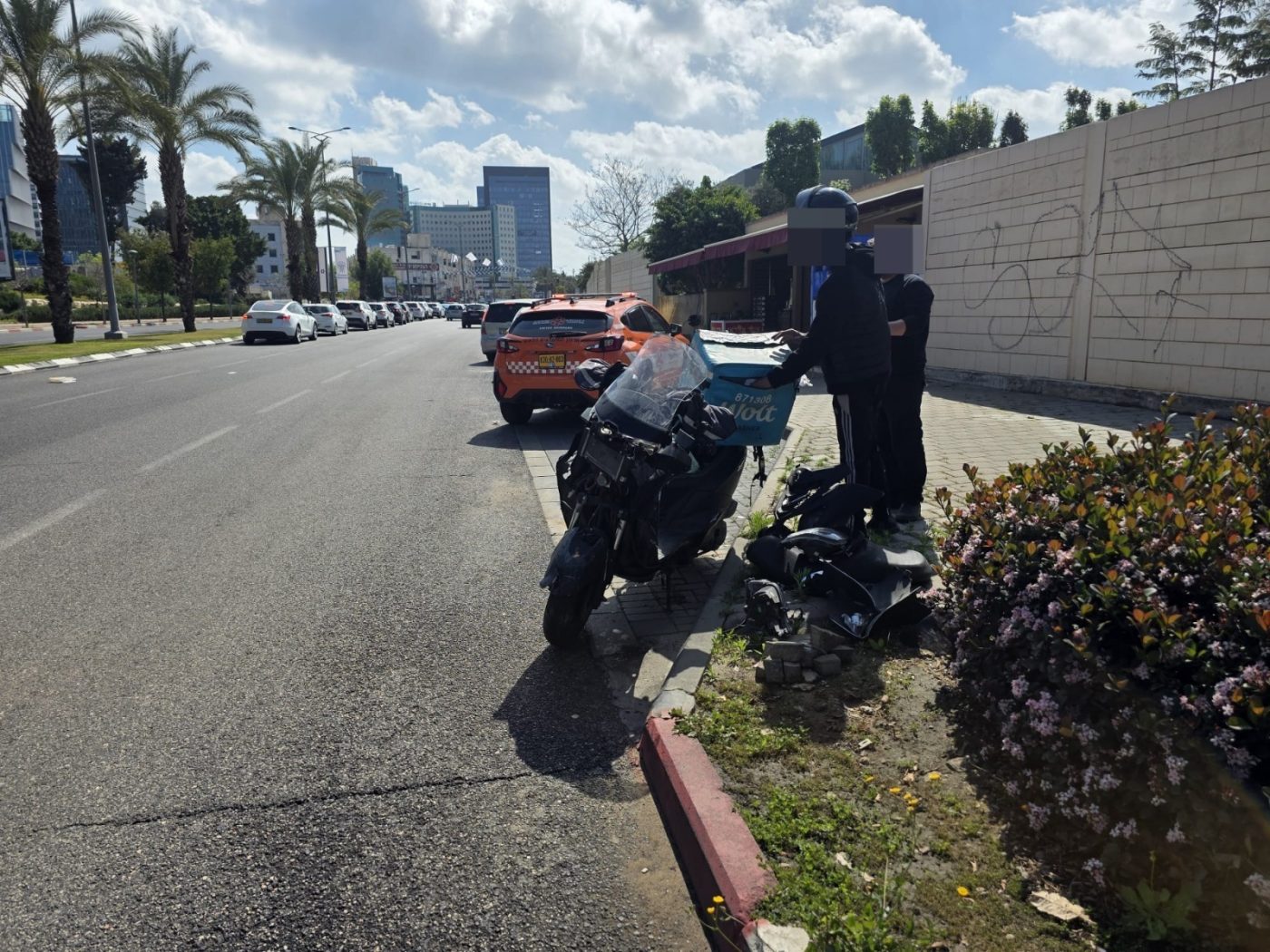 מערכת "אחלה ניוז" עם הדיווח הבא צילום: דוברות איחוד הצלה