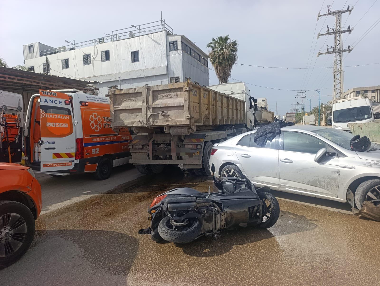 מערכת "אחלה ניוז" עם הדיווח הבא צילום: דוברות איחוד הצלה