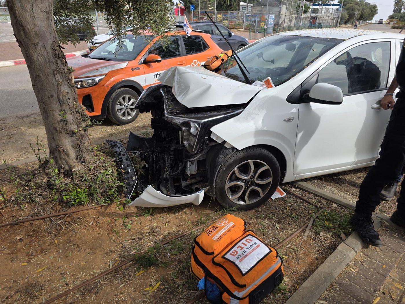 מערכת "אחלה ניוז" עם הדיווח הבא צילום: דוברות איחוד הצלה