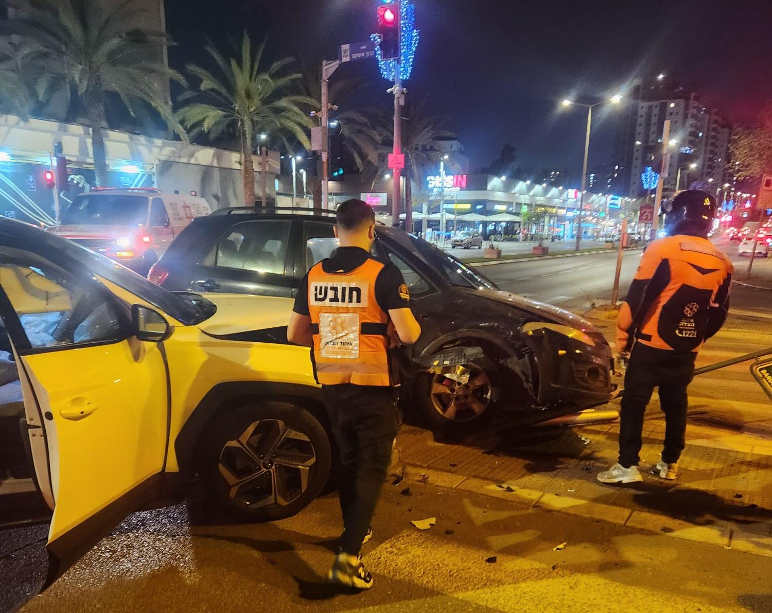 מערכת "אחלה ניוז" עם הדיווח הבא צילום: דוברות איחוד הצלה