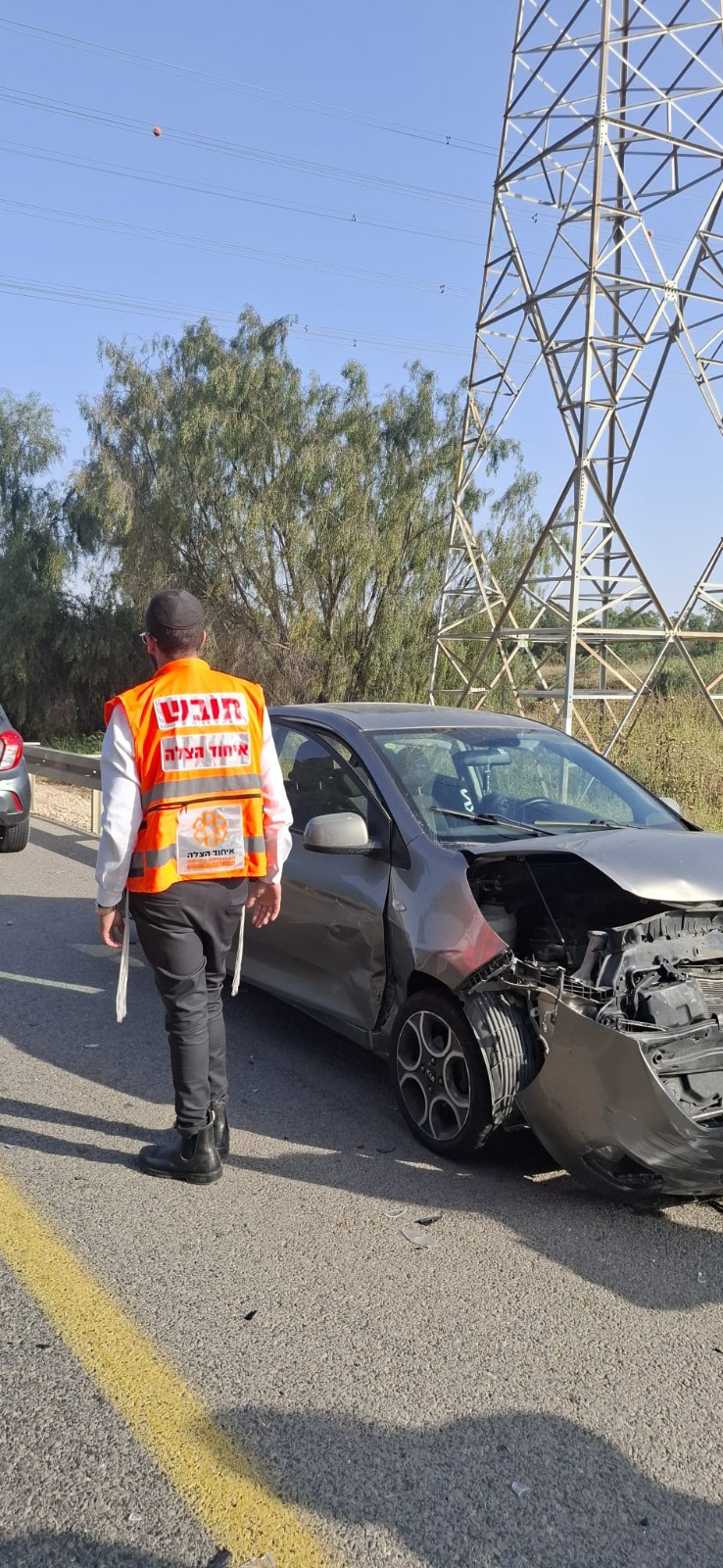 מערכת "אחלה ניוז" עם הדיווח הבא צילום: דוברות איחוד הצלה