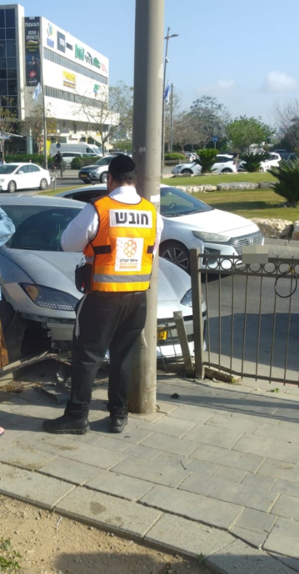 מערכת "אחלה ניוז" עם הדיווח הבא צילום: דוברות איחוד הצלה