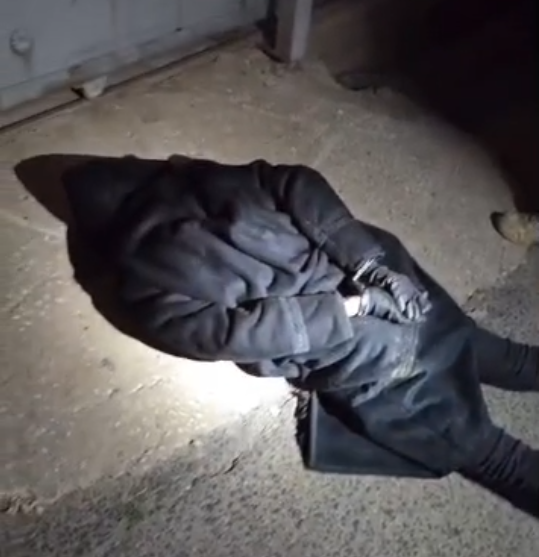 מערכת "אחלה ניוז" עם הדיווח הבא צילום: דוברות המשטרה