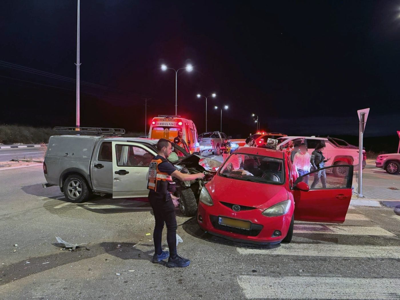 מערכת "אחלה ניוז" עם הדיווח הבא צילום: דוברות איחוד הצלה