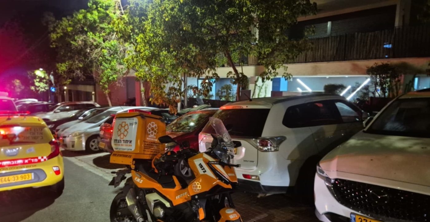מערכת "אחלה ניוז" עם הדיווח הבא צילום: דוברות איחוד הצלה