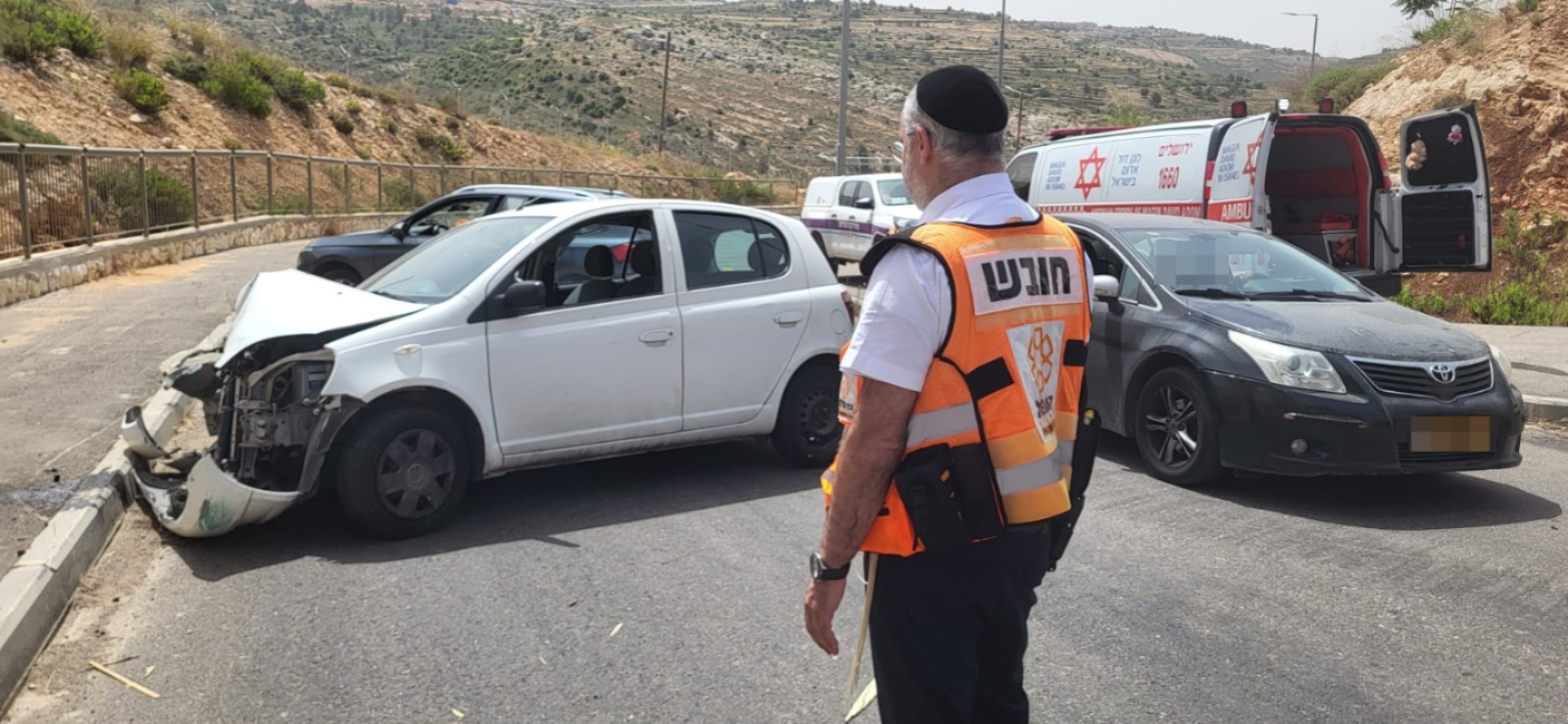 מערכת "אחלה ניוז" עם הדיווח הבא צילום: דוברות איחוד הצלה