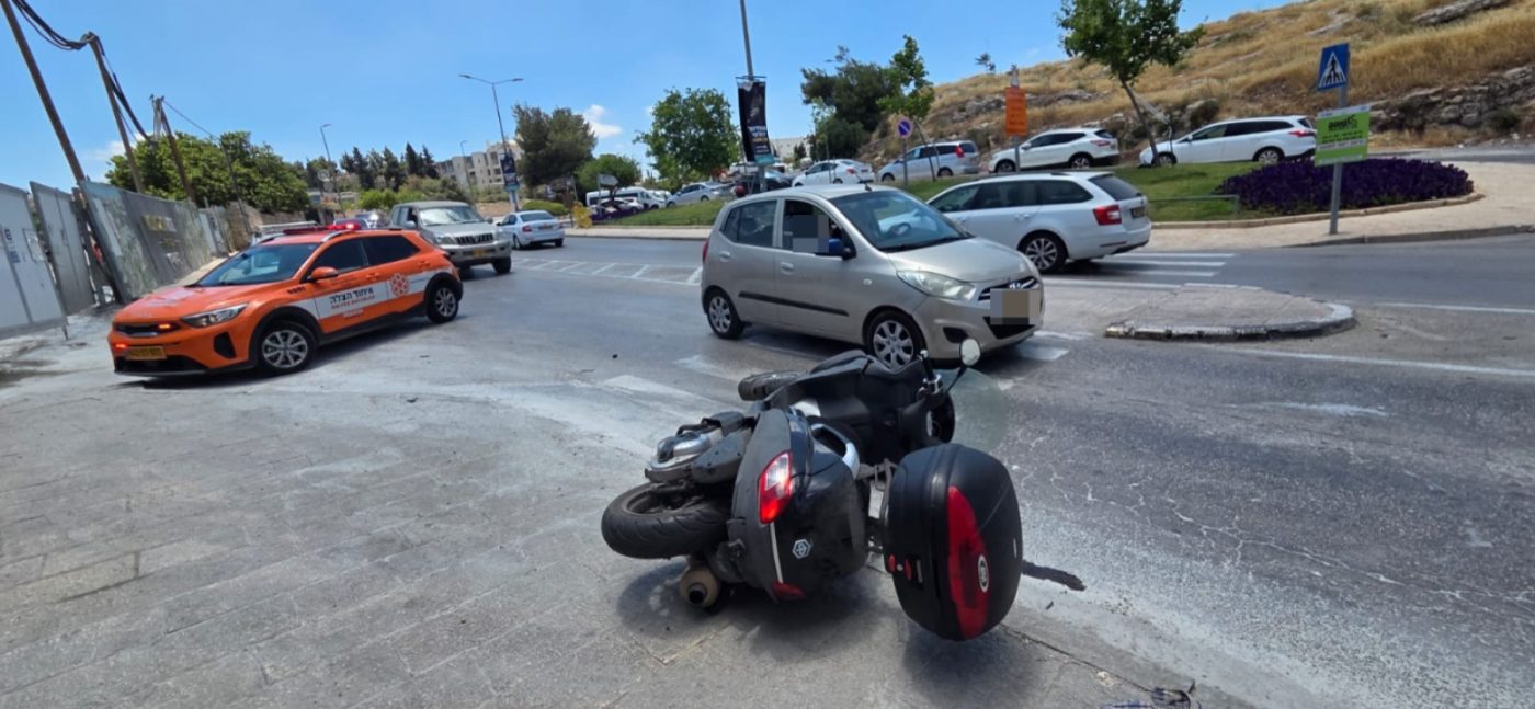 מערכת "אחלה ניוז" עם הדיווח הבא צילום: דוברות איחוד הצלה