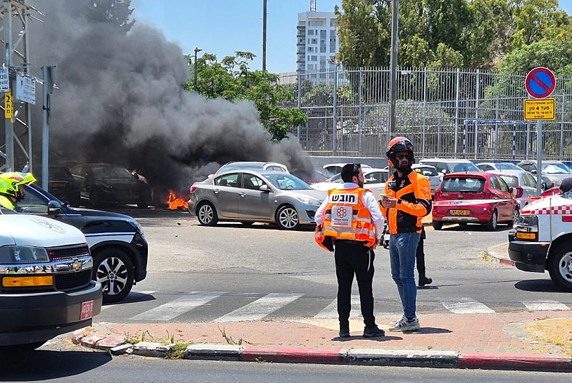 מערכת "אחלה ניוז" עם הדיווח הבא צילום: דוברות איחוד הצלה