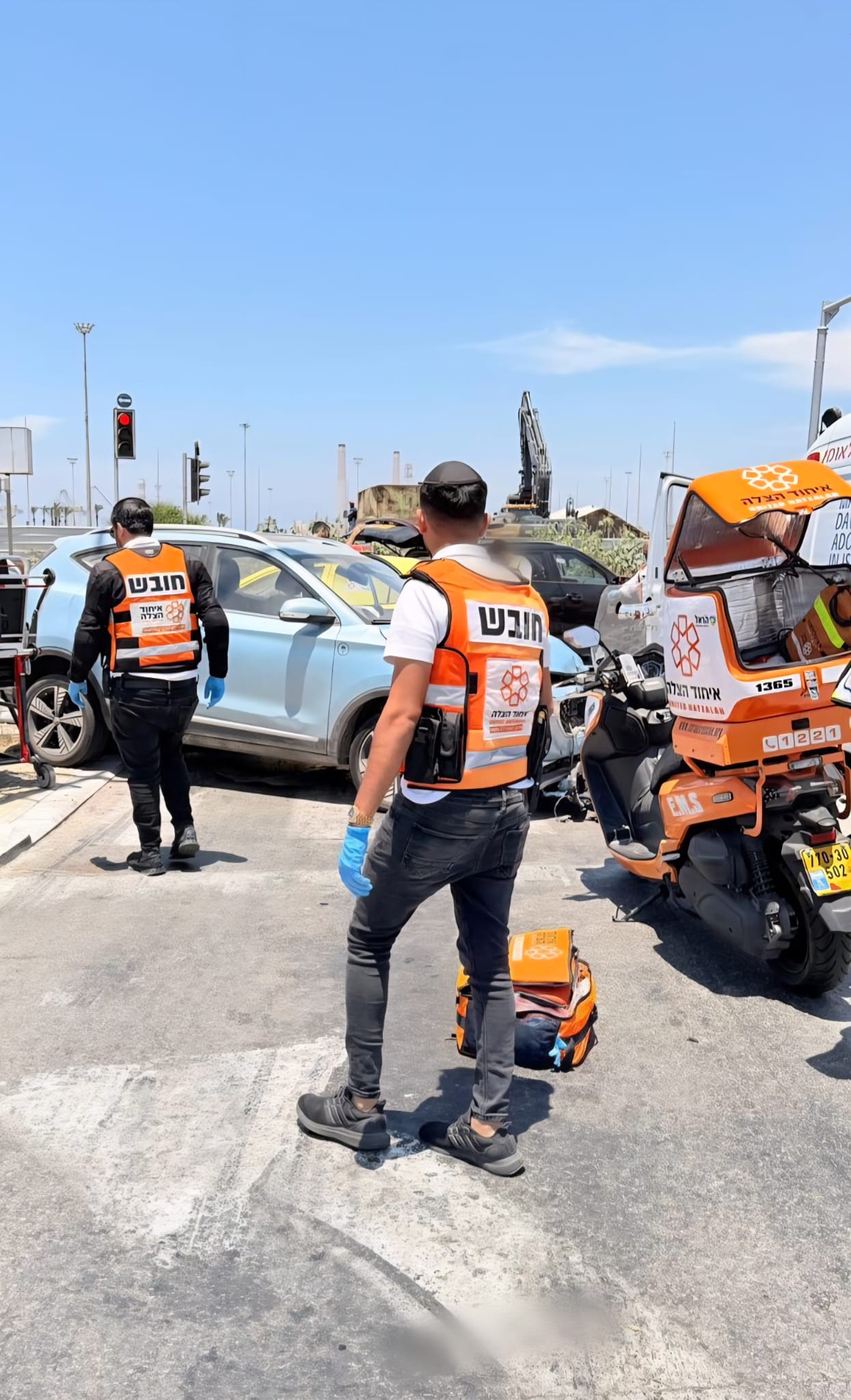 מערכת "אחלה ניוז" עם הדיווח הבא צילום: דוברות איחוד הצלה