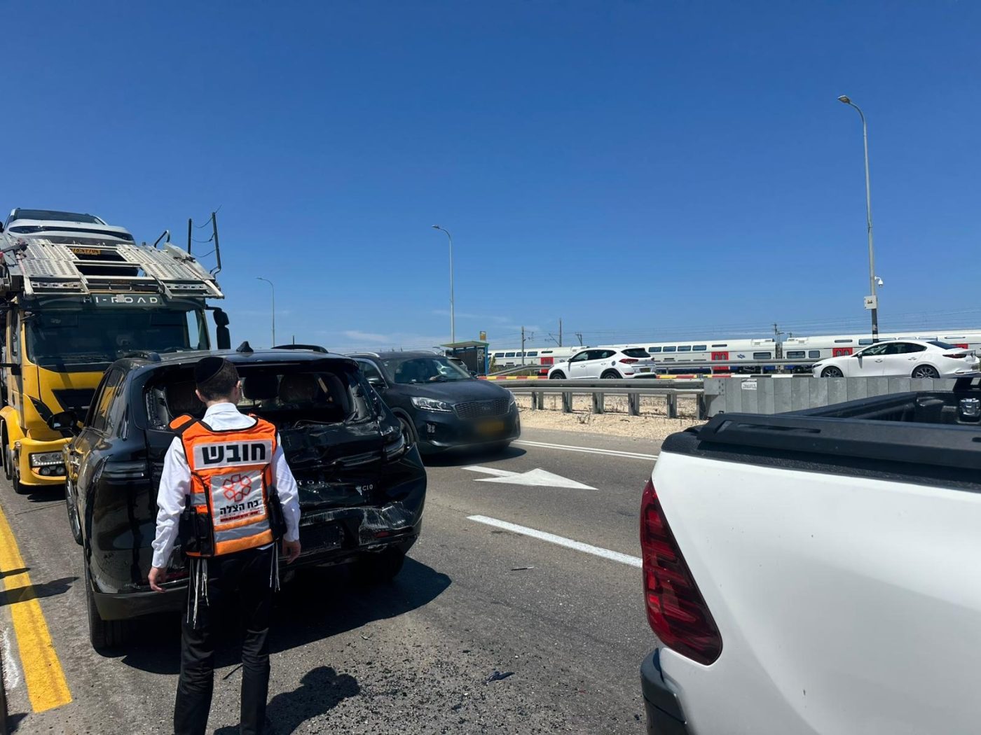 מערכת "אחלה ניוז" עם הדיווח הבא צילום: דוברות איחוד הצלה