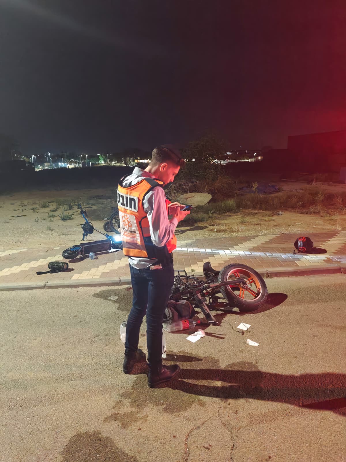 מערכת "אחלה ניוז" עם הדיווח הבא צילום: דוברות איחוד הצלה