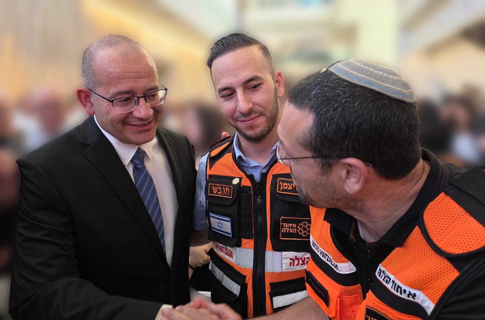 מערכת "אחלה ניוז" עם הדיווח הבא צילום: דוברות איחוד הצלה