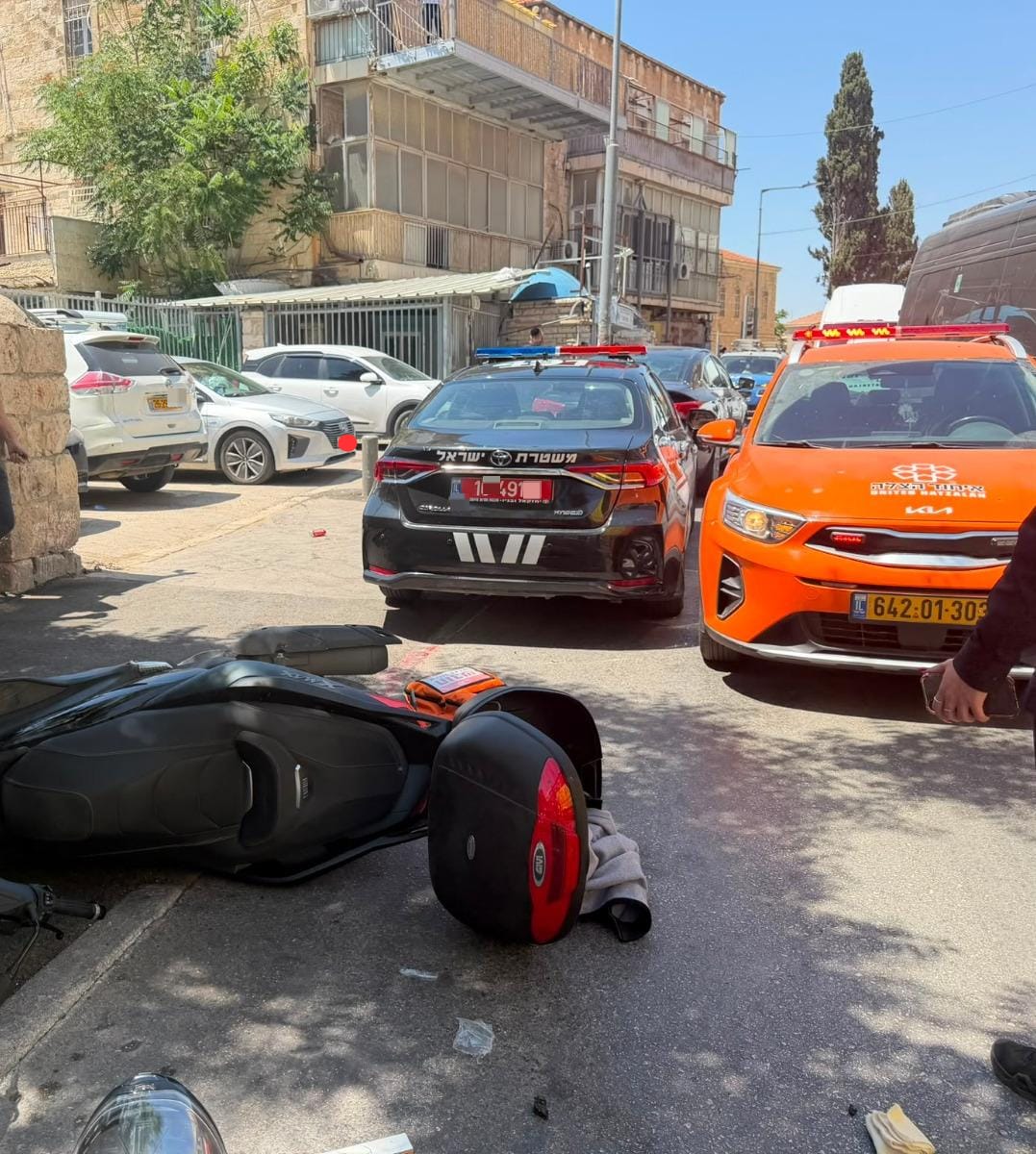 מערכת "אחלה ניוז" עם הדיווח הבא צילום: דוברות איחוד הצלה