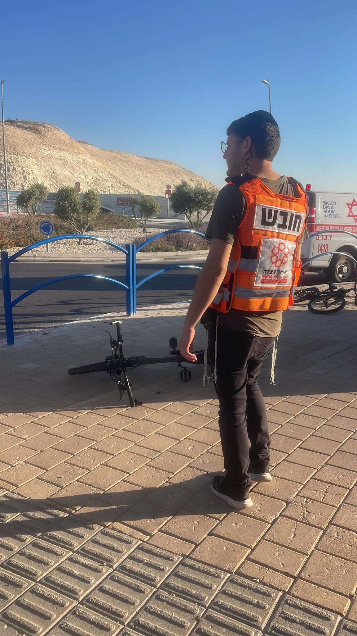 מערכת "אחלה ניוז" עם הדיווח הבא צילום: דוברות איחוד הצלה
