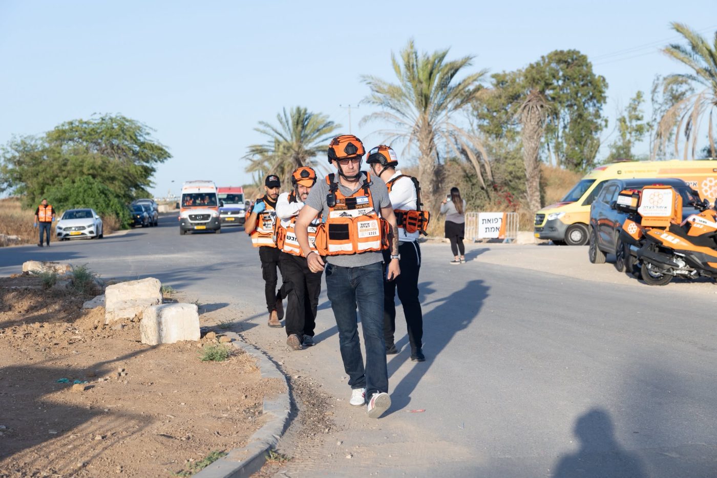 מערכת "אחלה ניוז" עם הדיווח הבא צילום: דוברות איחוד הצלה