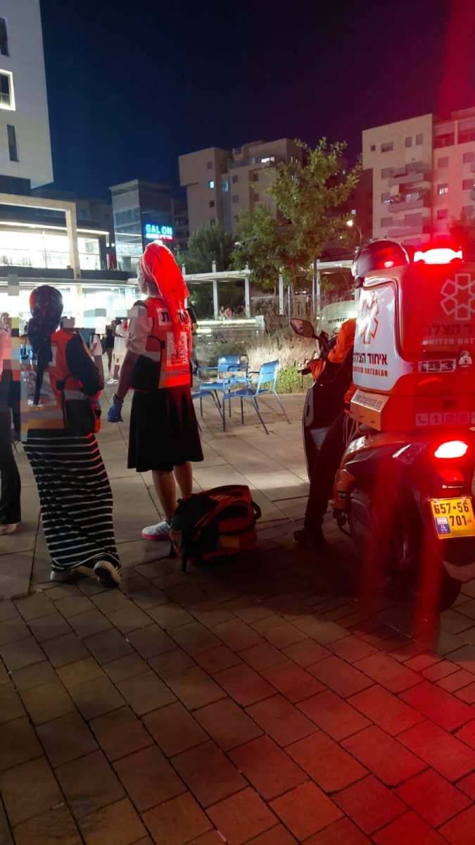 מערכת "אחלה ניוז" עם הדיווח הבא צילום: דוברות איחוד הצלה