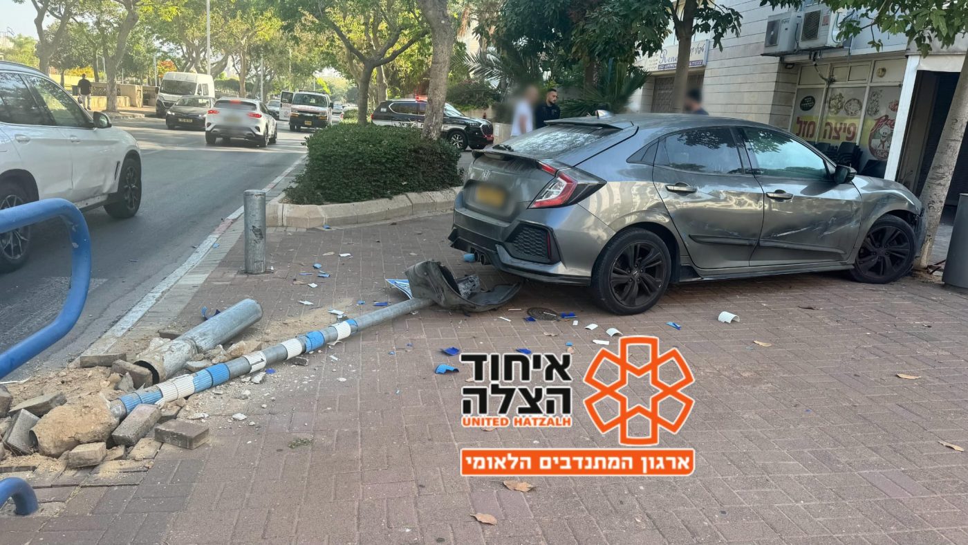 מערכת "אחלה ניוז" עם הדיווח הבא צילום: דוברות איחוד הצלה