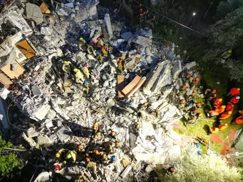 מערכת "אחלה ניוז" עם הדיווח הבא צילום: דובר צה"ל