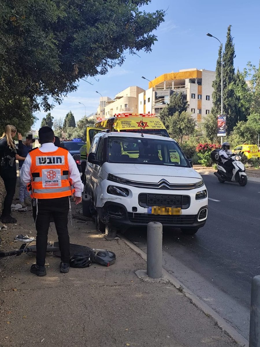 מערכת "אחלה ניוז" עם הדיווח הבא צילום: דוברות איחוד הצלה