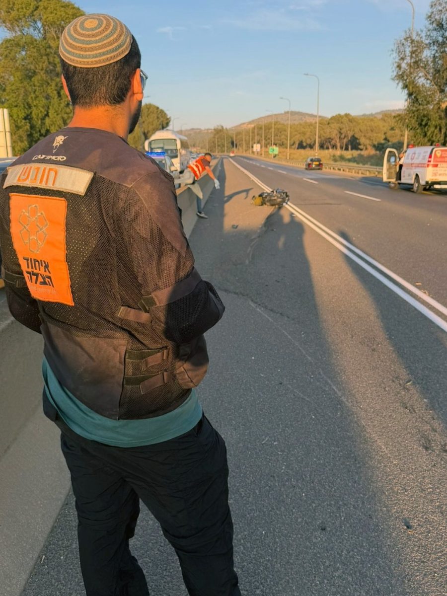 מערכת "אחלה ניוז" עם הדיווח הבא צילום: דוברות איחוד הצלה