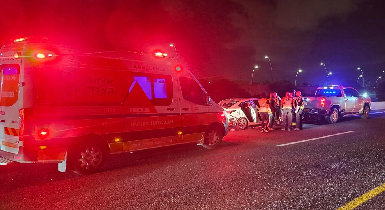 מערכת "אחלה ניוז" עם הדיווח הבא צילום: דוברות איחוד הצלה